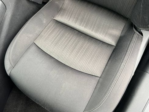 Used 2024 Nissan Altima 2.5 SV FWD image 10