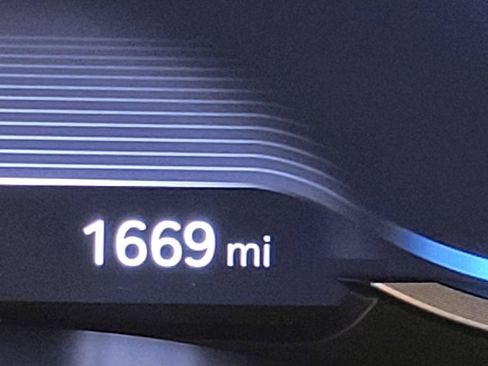 Used 2024 Genesis GV70 3.5T Sport w/ Sport Advanced Package image 2