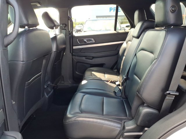 Certified 2019 Ford Explorer XLT w/ Equipment Group 202A FWD image 9