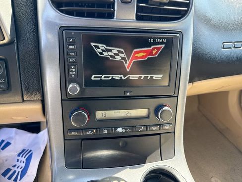 Used 2006 Chevrolet Corvette Coupe w/ Preferred Equipment Group RWD image 18
