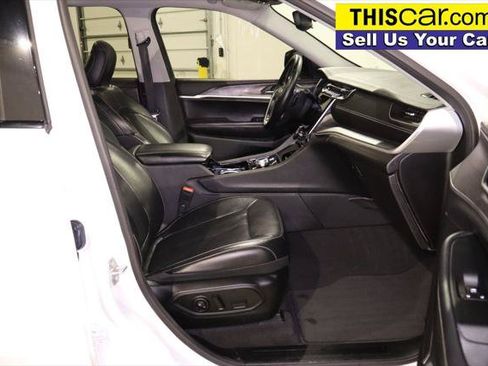 Used 2021 Jeep Grand Cherokee L Limited AWD/4WD image 33