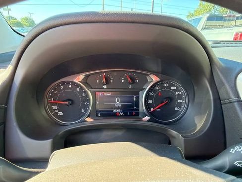 Used 2023 GMC Terrain SLE w/ Driver Convenience Package AWD/4WD image 16