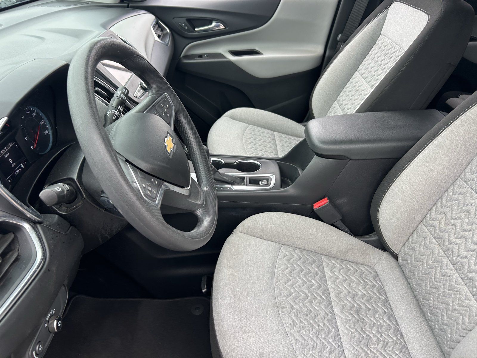 Used 2022 Chevrolet Equinox LS FWD image 28