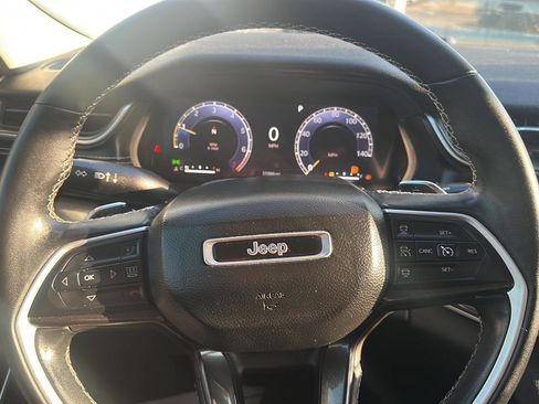 Used 2022 Jeep Grand Cherokee L Laredo w/ Luxury Tech Group I image 14