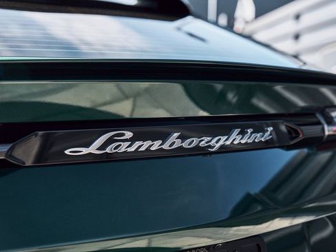 Used 2023 Lamborghini Urus S AWD/4WD image 12