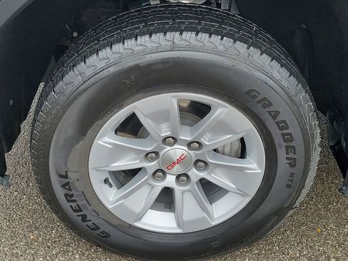 Used 2024 GMC Sierra 1500 Pro w/ Pro Value Package image 9