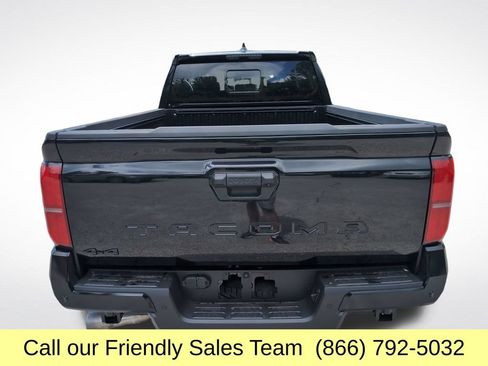 New 2026 Toyota Tacoma TRD Off-Road w/ TRD Off Road Upgrade Package AWD/4WD image 5
