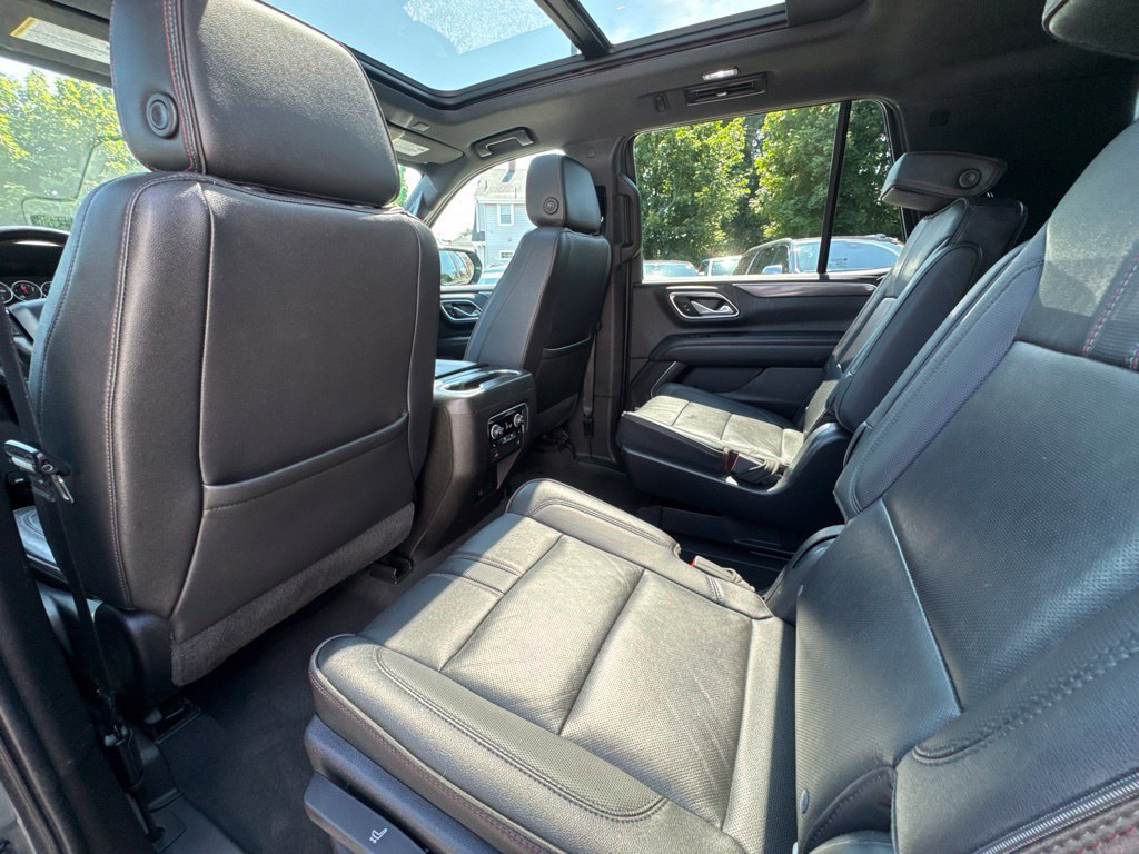 Used 2021 Chevrolet Tahoe RST w/ Luxury Package AWD/4WD image 20