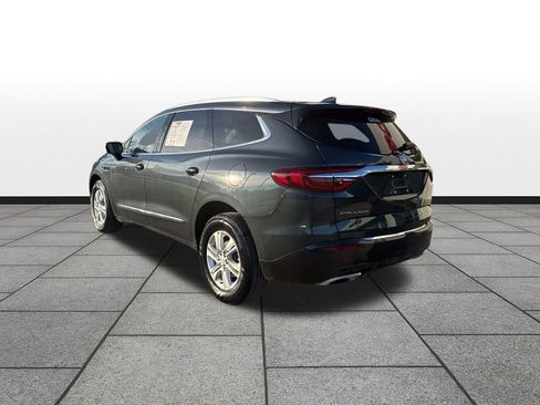 Used 2021 Buick Enclave Essence image 3