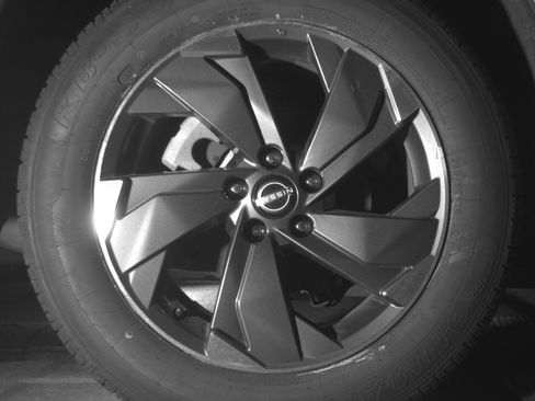 Used 2025 Nissan Rogue SV image 15