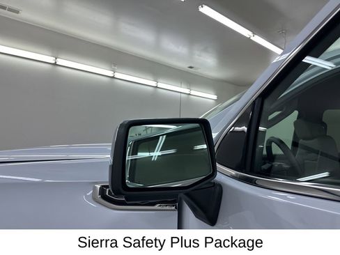 Used 2026 GMC Sierra 1500 SLT w/ SLT Premium Plus Package image 17