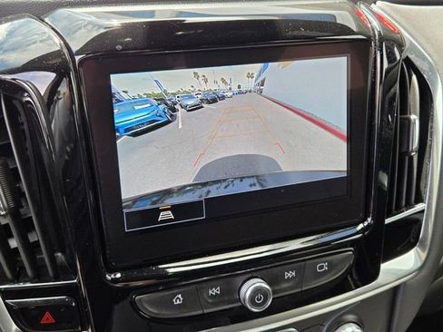 Certified 2023 Chevrolet Traverse LT FWD image 22