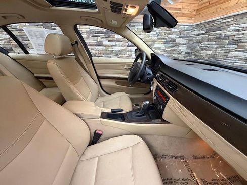 Used 2011 BMW 328i xDrive Sedan image 14