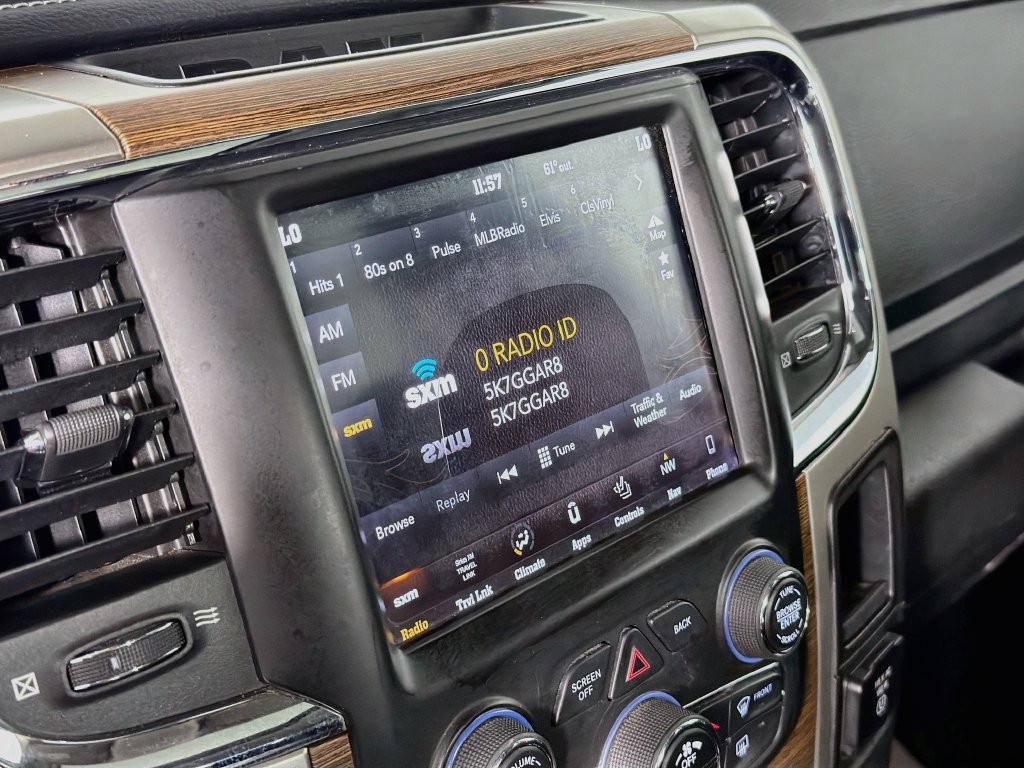 Used 2018 RAM 1500 Laramie w/ Convenience Group AWD/4WD image 15
