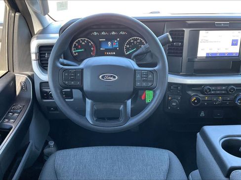 Used 2025 Ford F250 XL w/ STX Appearance Package image 5