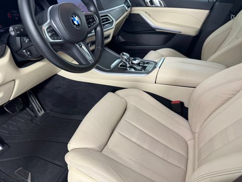 Used 2022 BMW X5 xDrive40i w/ M Sport Package AWD/4WD image 11