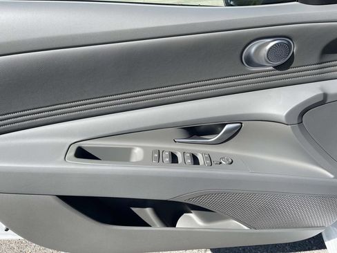 New 2025 Hyundai Elantra SEL image 20