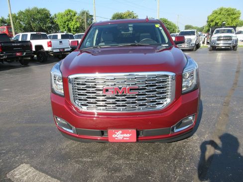 Certified 2020 GMC Yukon Denali w/ Open Road Package AWD/4WD image 13