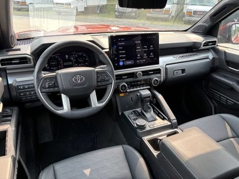 Used 2025 Toyota Tacoma TRD Sport w/ TRD Sport Premium Package AWD/4WD image 14