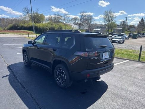 New 2026 Jeep Cherokee Limited image 5