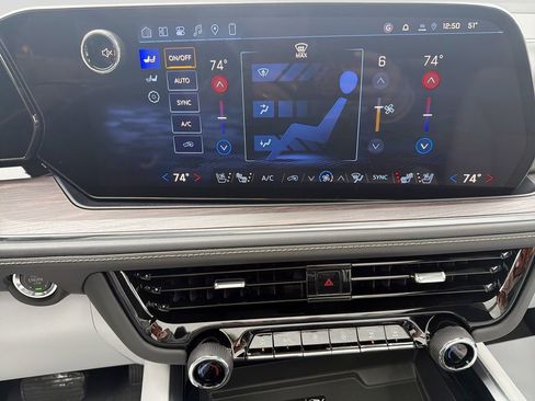 New 2026 Chevrolet Suburban Premier w/ Sun And Tow Package image 27