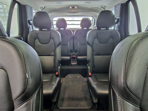 Certified 2022 Volvo XC90 T8 Inscription Expression w/ Advanced Package image 19