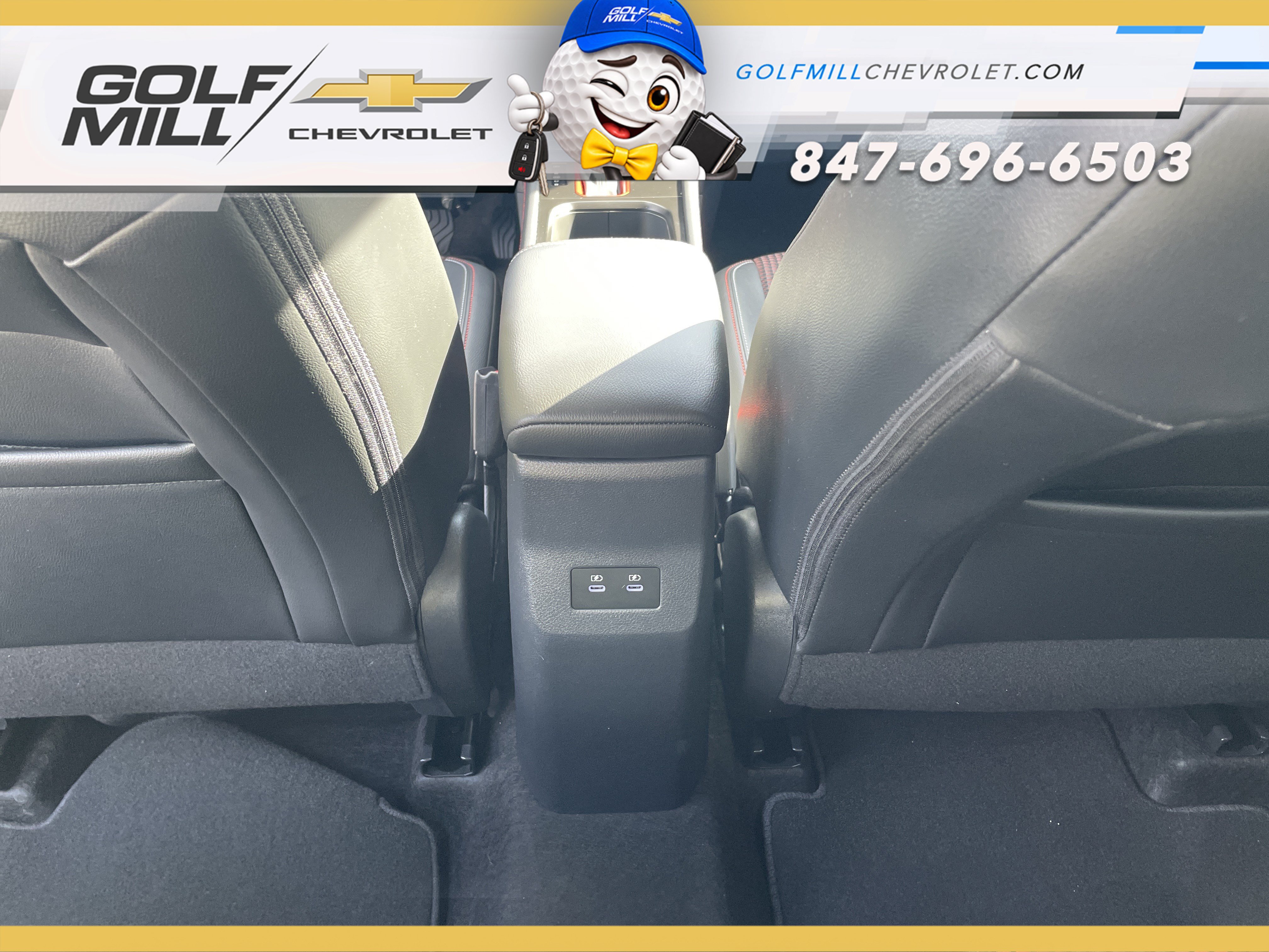 Used 2025 Nissan Kicks SR AWD/4WD image 28