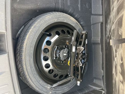 Used 2022 Chevrolet TrailBlazer LT w/ Driver Confidence Package image 32