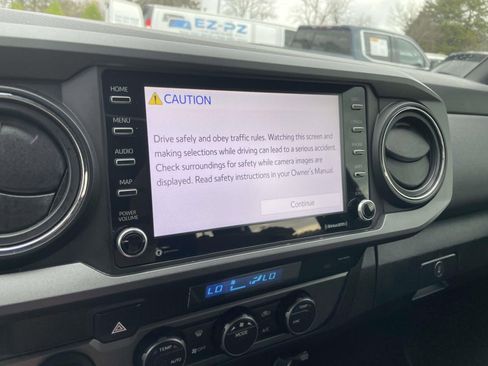 Used 2023 Toyota Tacoma TRD Sport image 33