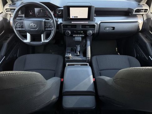 Used 2025 Toyota 4Runner SR5 AWD/4WD image 11