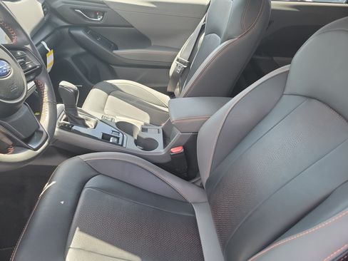 Used 2024 Subaru Crosstrek 2.5i Limited AWD/4WD image 19