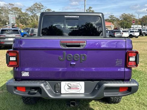 New 2026 Jeep Gladiator Willys image 3