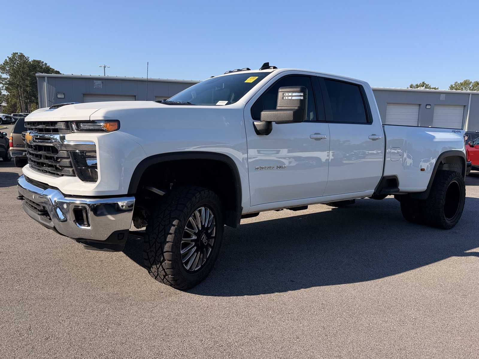 Used 2026 Chevrolet Silverado 3500 LT w/ All Star Edition AWD/4WD image 7
