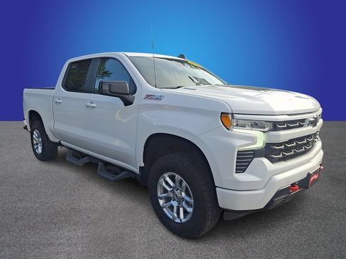 Used 2023 Chevrolet Silverado 1500 RST w/ Z71 Off-Road Package AWD/4WD image 3