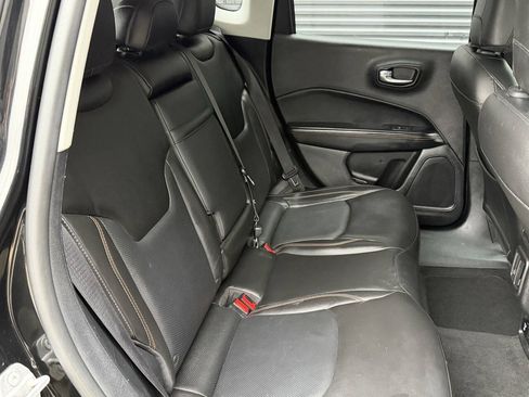 Used 2018 Jeep Compass Limited w/ Navigation Group AWD/4WD image 17