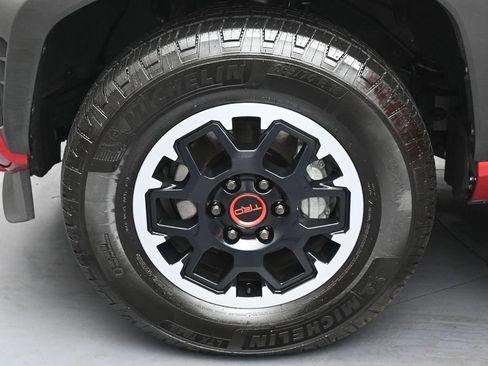 Used 2025 Toyota 4Runner TRD Off-Road Premium w/ Tow Technology Package AWD/4WD image 36