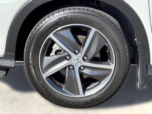 Used 2022 Honda HR-V EX image 12