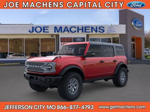 New 2025 Ford Bronco Badlands image 3