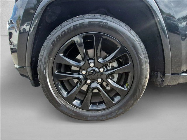 Used 2019 Jeep Grand Cherokee Altitude AWD/4WD image 18