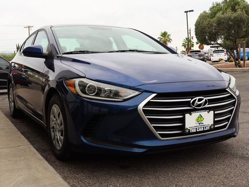 Used 2017 Hyundai Elantra SE FWD image 18