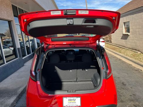 Used 2025 Kia Soul LX w/ LX Technology Package image 29