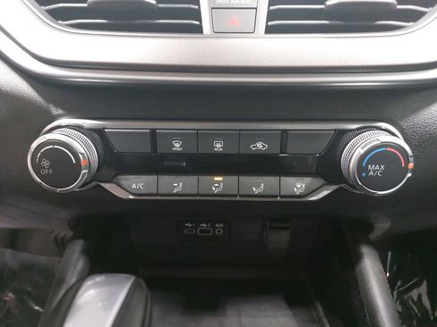 Used 2025 Nissan Altima 2.5 SR image 20