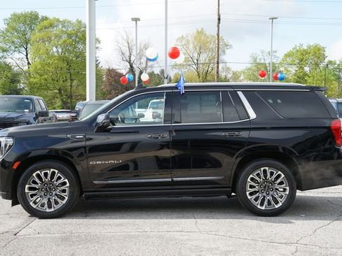 Used 2023 GMC Yukon Denali Ultimate AWD/4WD image 4