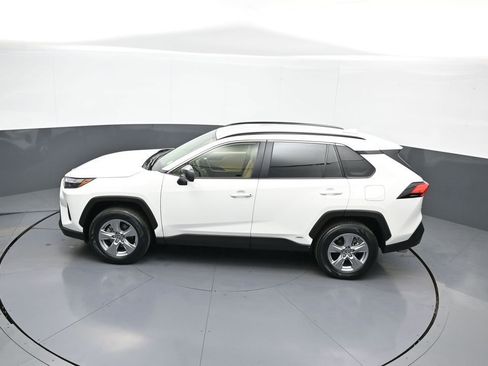 Certified 2024 Toyota RAV4 LE AWD/4WD image 40