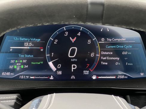 Used 2025 Chevrolet Corvette Stingray Convertible w/ Z51 Performance Package RWD image 16