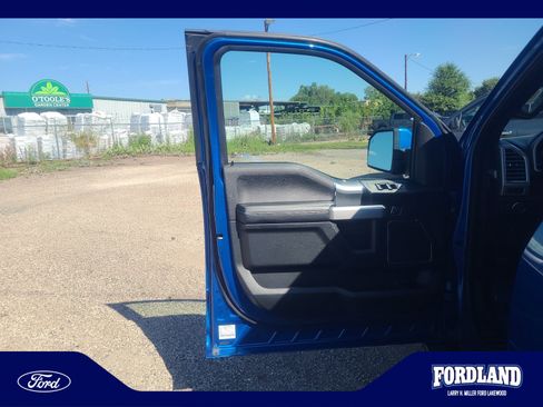 Used 2015 Ford F150 Lariat w/ Equipment Group 502A Luxury AWD/4WD image 13