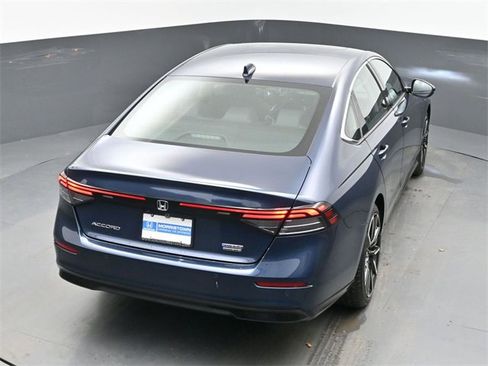 New 2025 Honda Accord Touring image 32