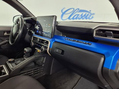 Used 2024 Toyota Tacoma TRD Sport w/ TRD Sport Upgrade Package RWD image 9