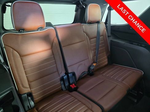 Used 2024 GMC Yukon Denali Ultimate AWD/4WD image 28