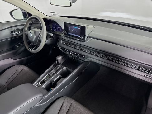 Certified 2025 Honda Accord SE image 35